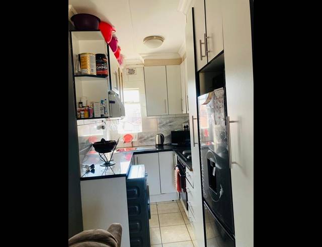 2 BEDROOM APARTMENT FOR SALE IN FLEURHOF